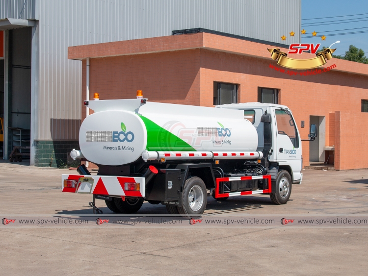 4,000 Litres Refueling Tank Truck ISUZU - RB